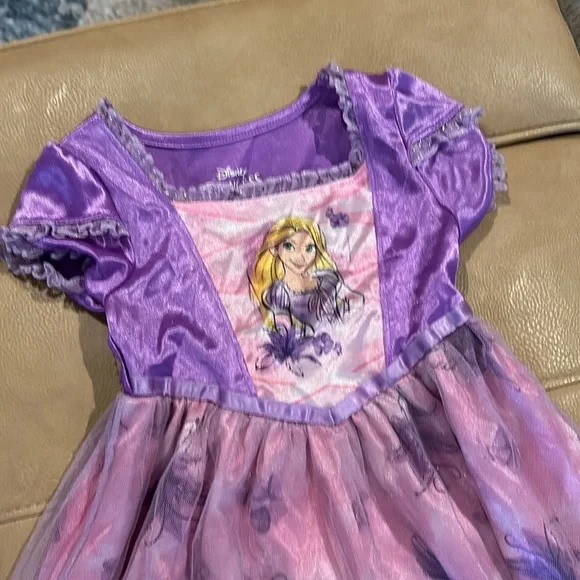 Disney’s Rapunzel little girls costume and purples and pinks 2T - Picture 2 of 5